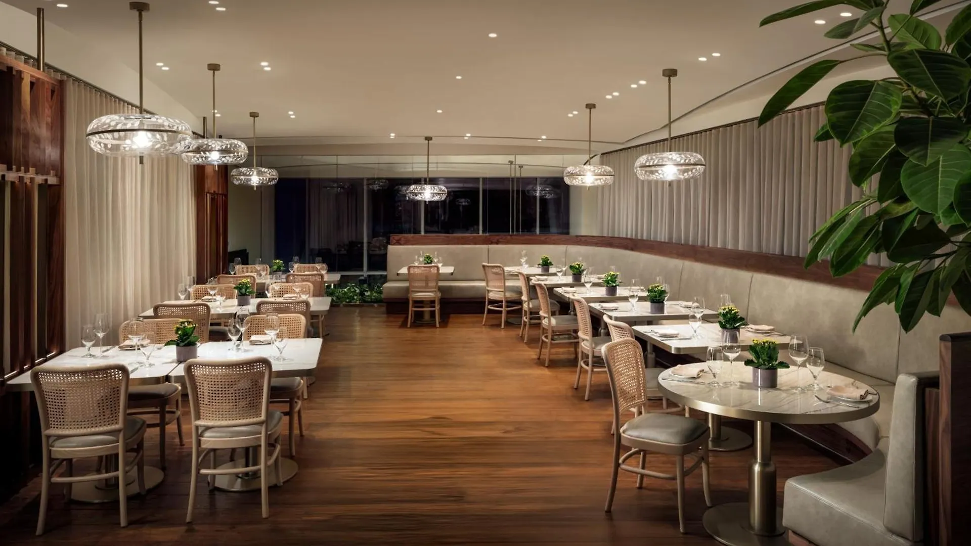 The Ritz-Carlton, Toronto Hotel
