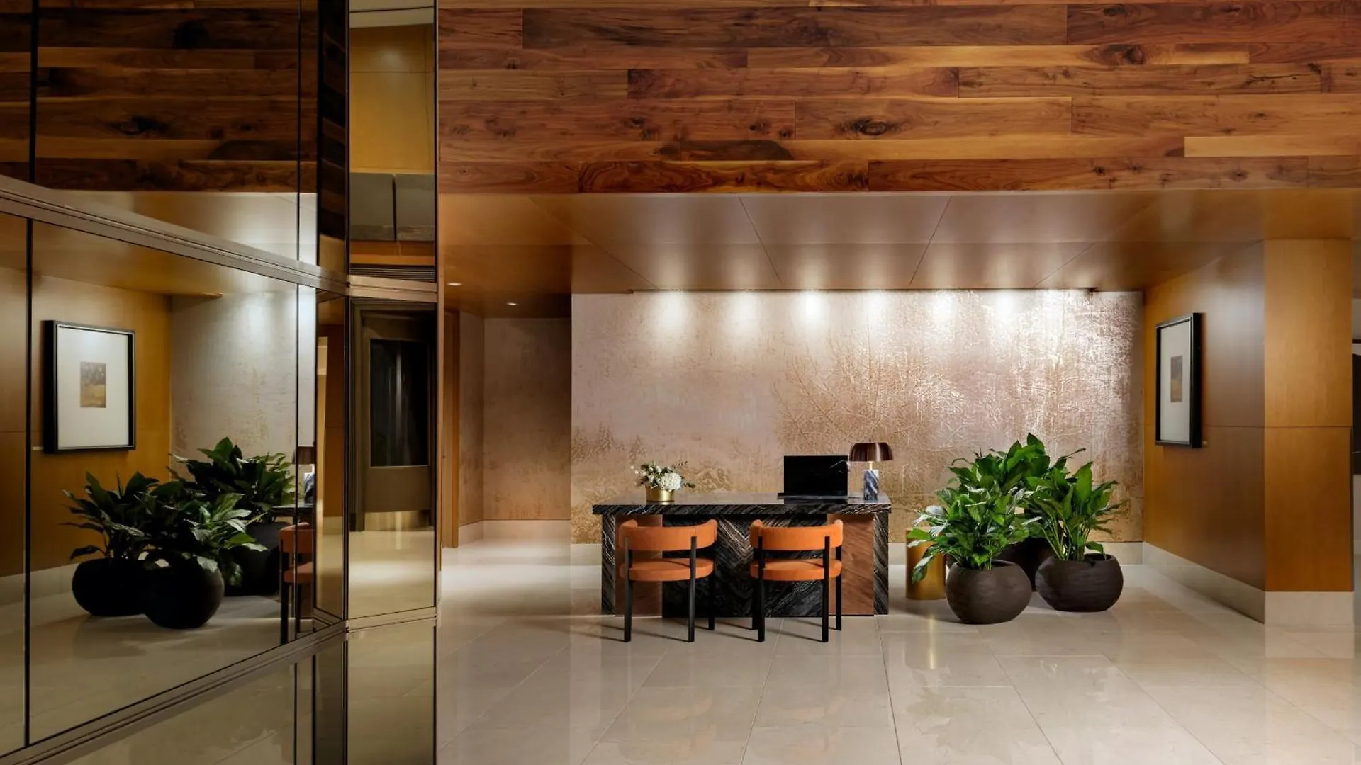 The Ritz-Carlton, Toronto Hotel