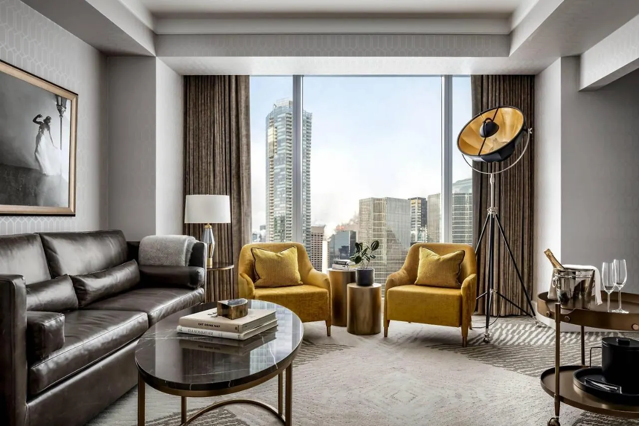 Отель The Ritz-Carlton, Торонто