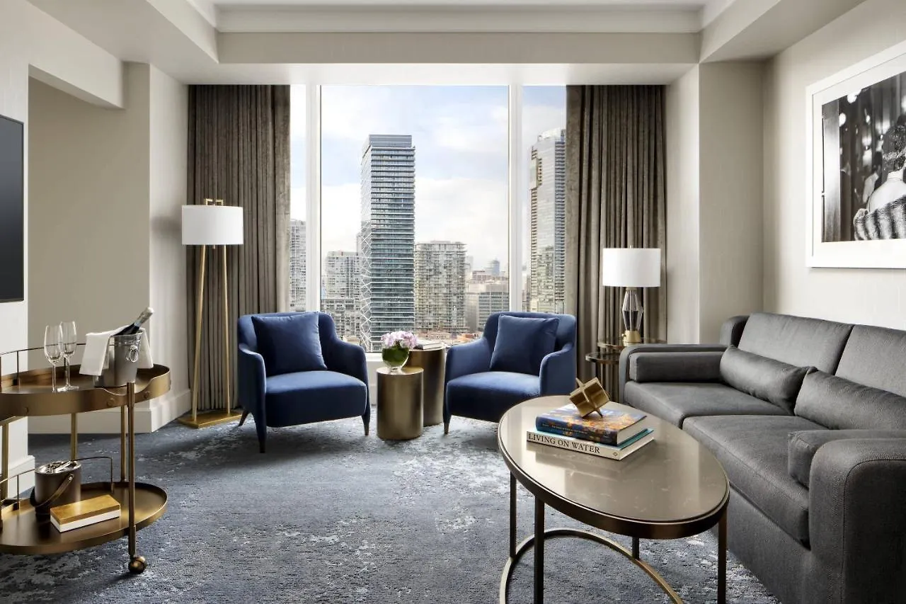 Отель The Ritz-Carlton, Торонто 5*,