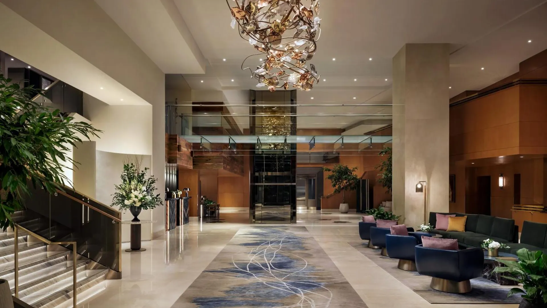 Отель The Ritz-Carlton, Торонто