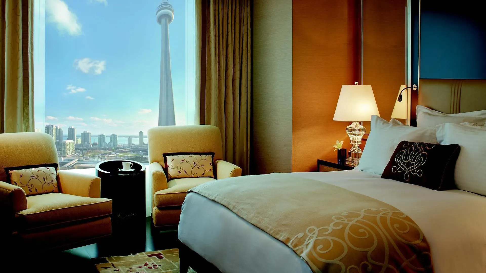 Hotel The Ritz-Carlton, Toronto 5*,